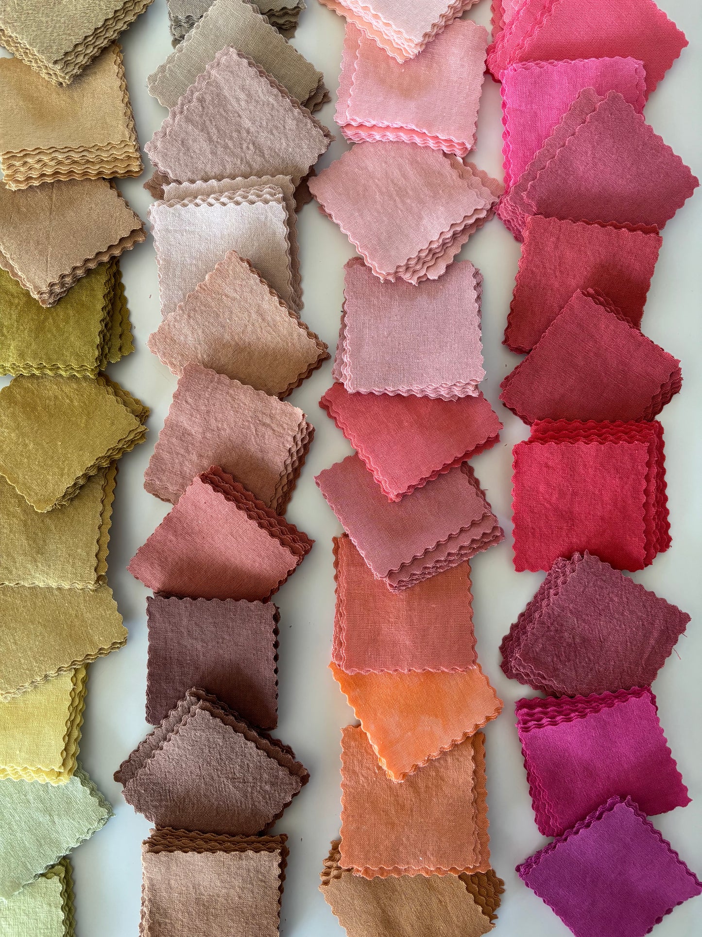 100 Piece Spectrum Lil Bitty Charm Pack