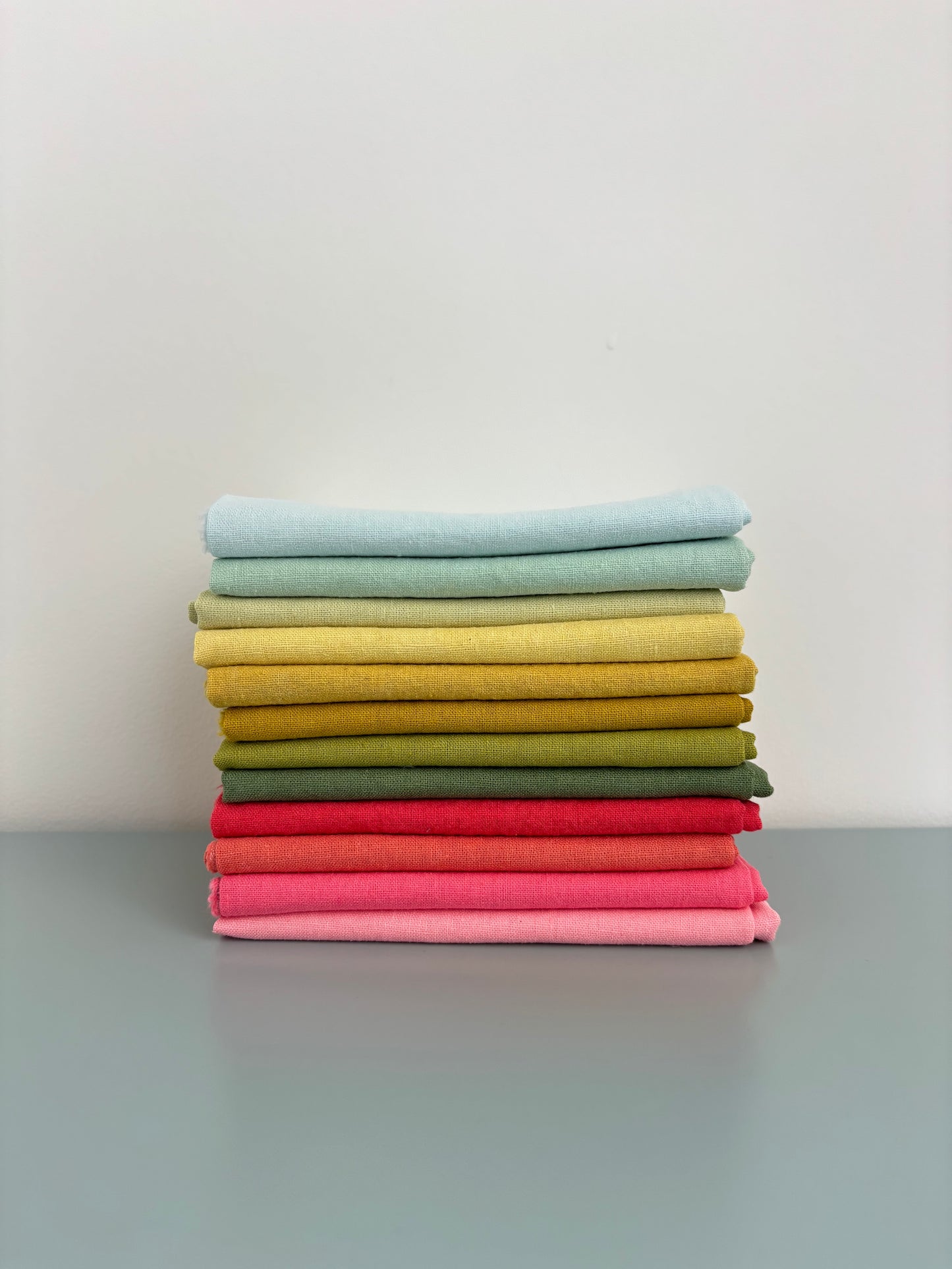 Red Hot Holiday Fat Quarter Bundle