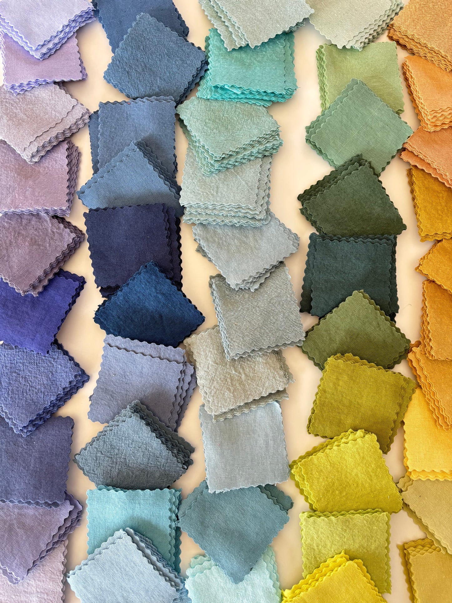 100 Piece Spectrum Lil Bitty Charm Pack