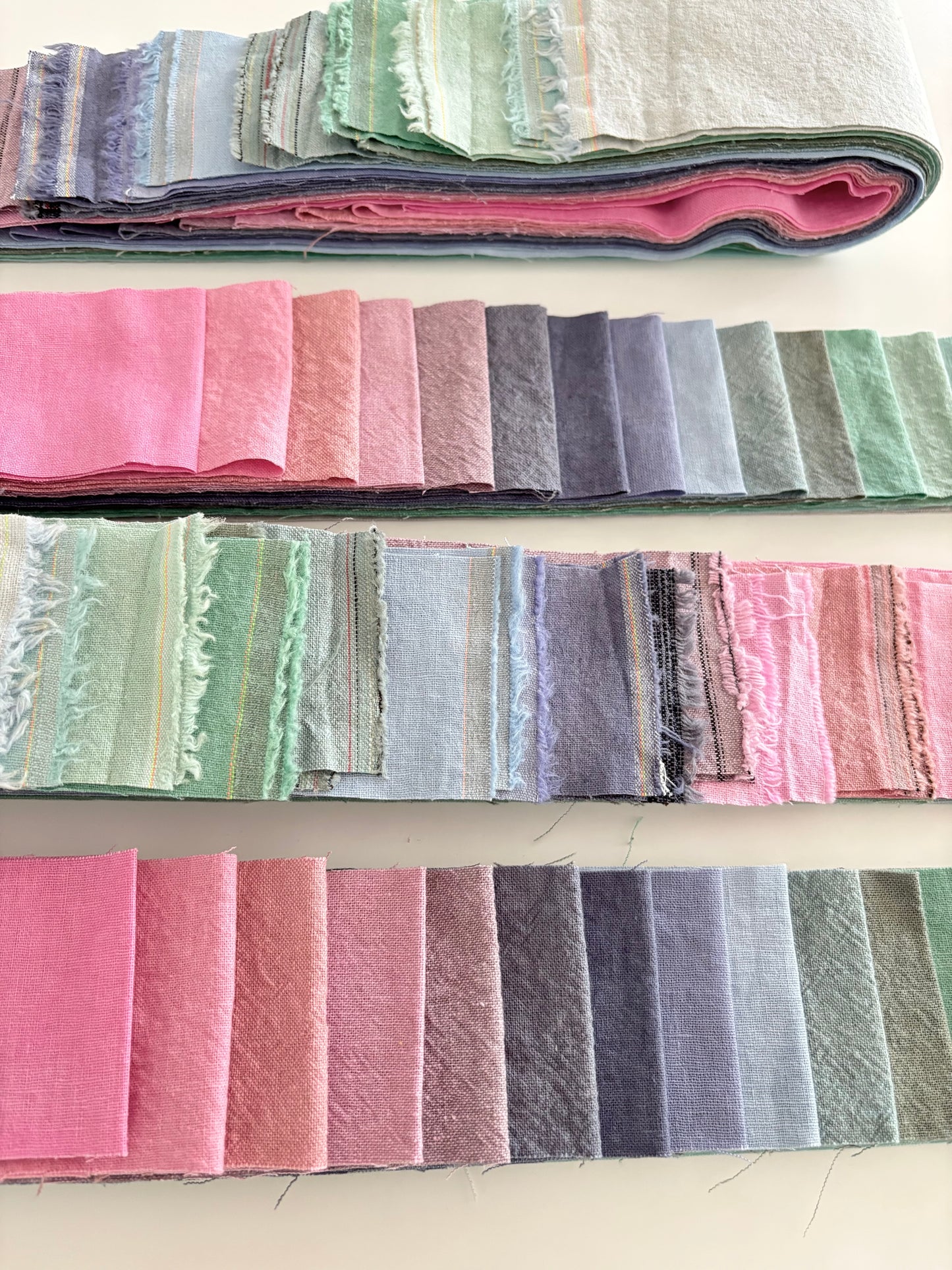 Orchid Light Jelly Roll - 15 strip