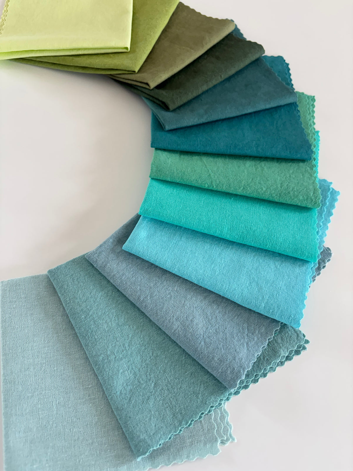 Teal Tale 10" Layer Cake - 12 piece
